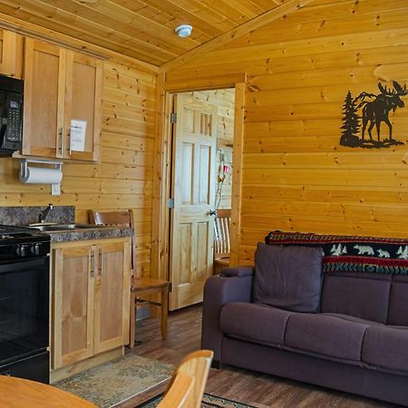 Bend-Sunriver Camping Resort Cottage 1 Buitenkant foto