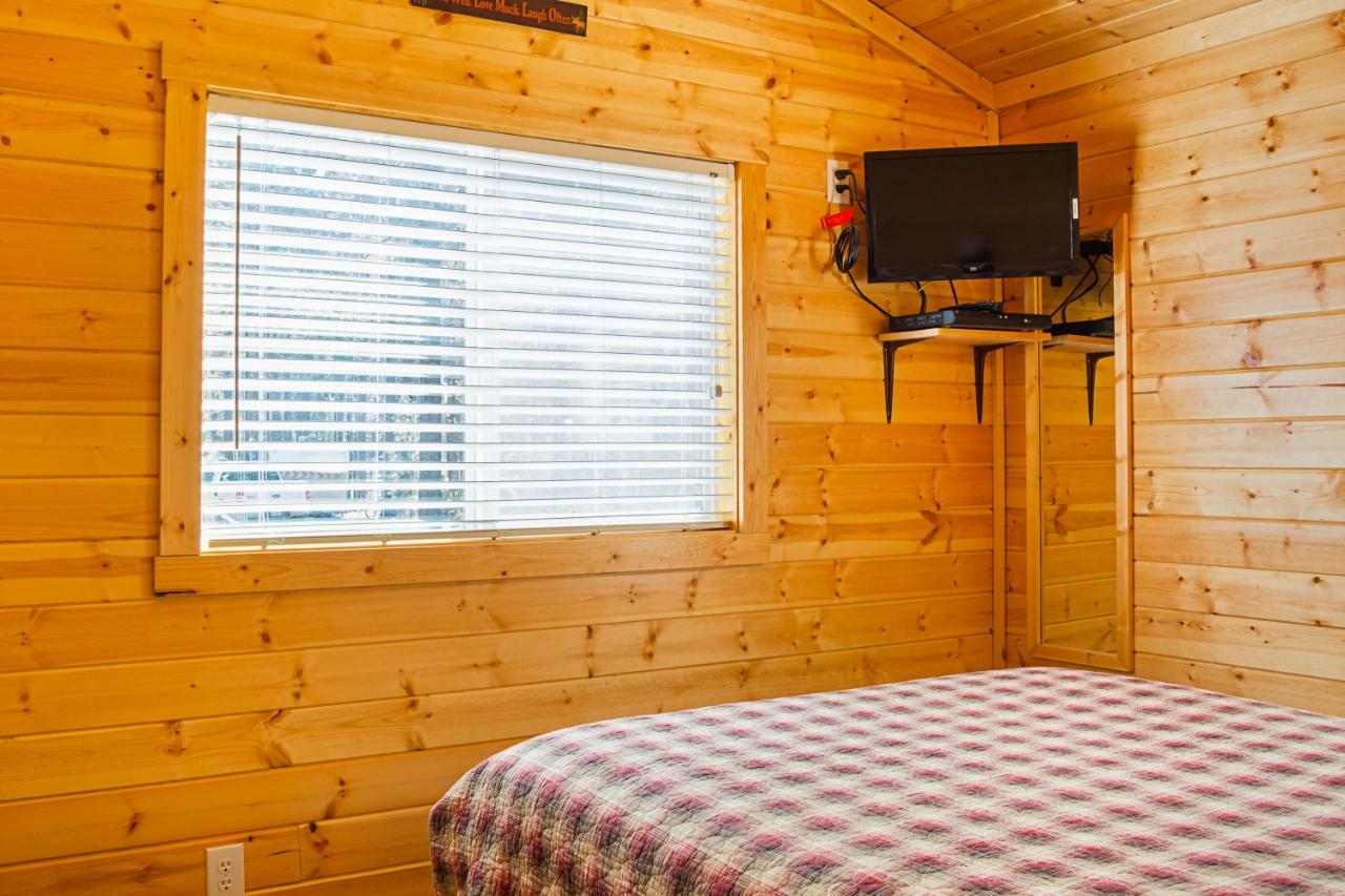 Bend-Sunriver Camping Resort Cottage 1 Buitenkant foto